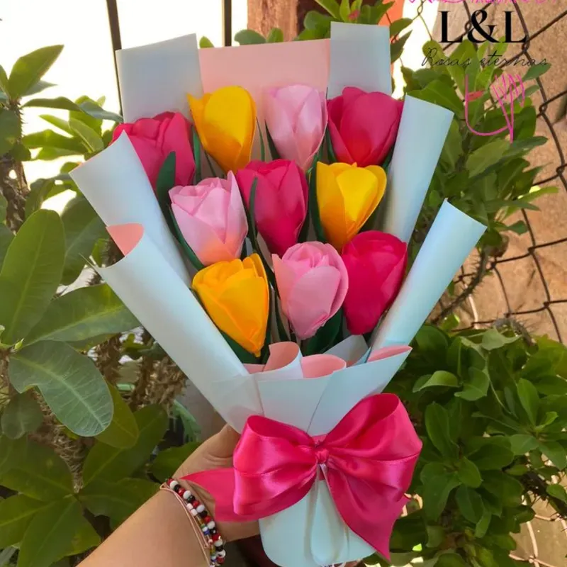 Ramo de 10 tulipanes 