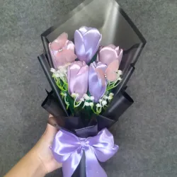 Ramo de 5 tulipanes 