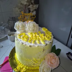 Pastel con Rosas y frase elejida por el cliente