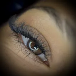 Extensiones de Pestañas 5D 