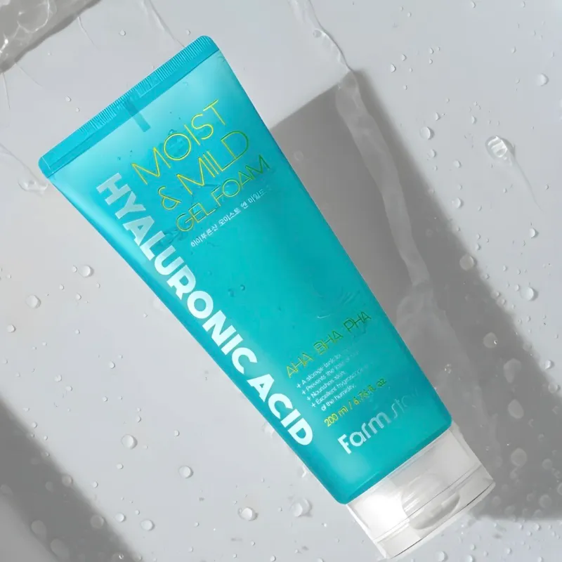 💎 Farmstay Hyaluronic Acid Moist & Mild Gel Foam