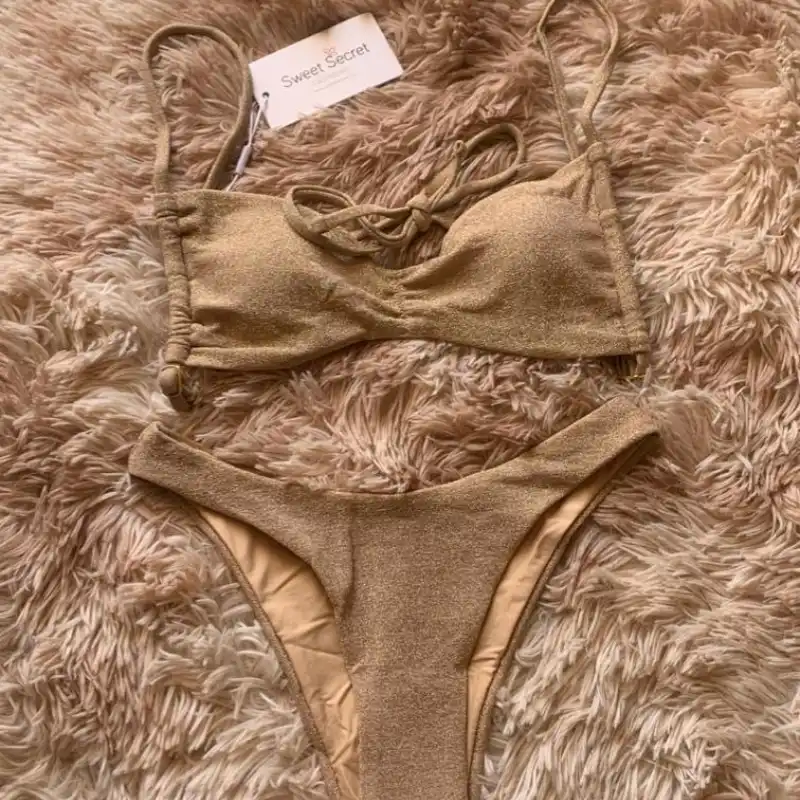 Bikini Beige con Brillos
