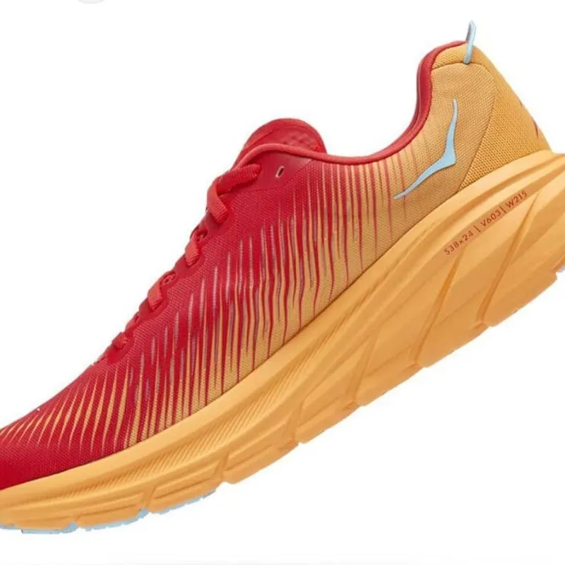 HOKA zapatillas running