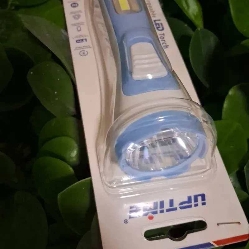 Linterna recargable 