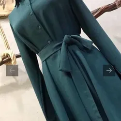 Vestido largo color verde con cinturón 