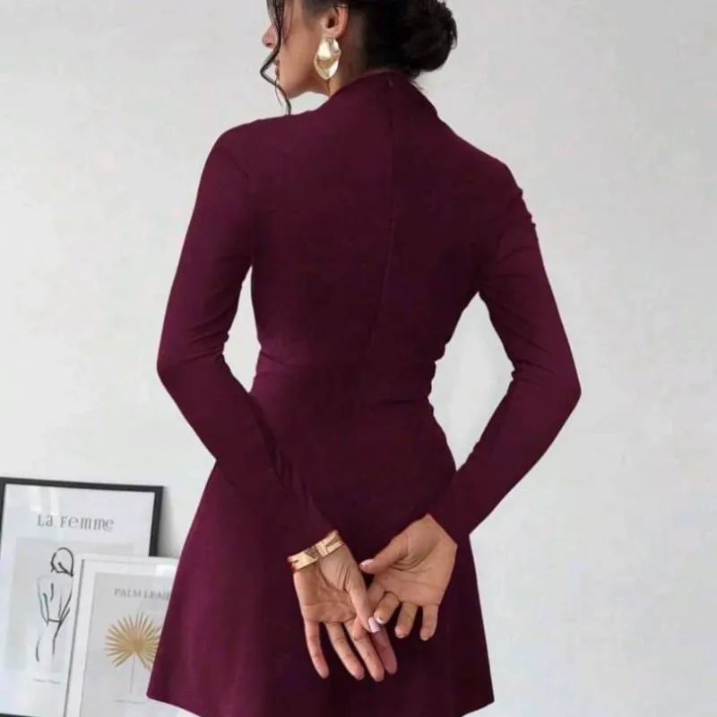 Vestido mini mangas largas 