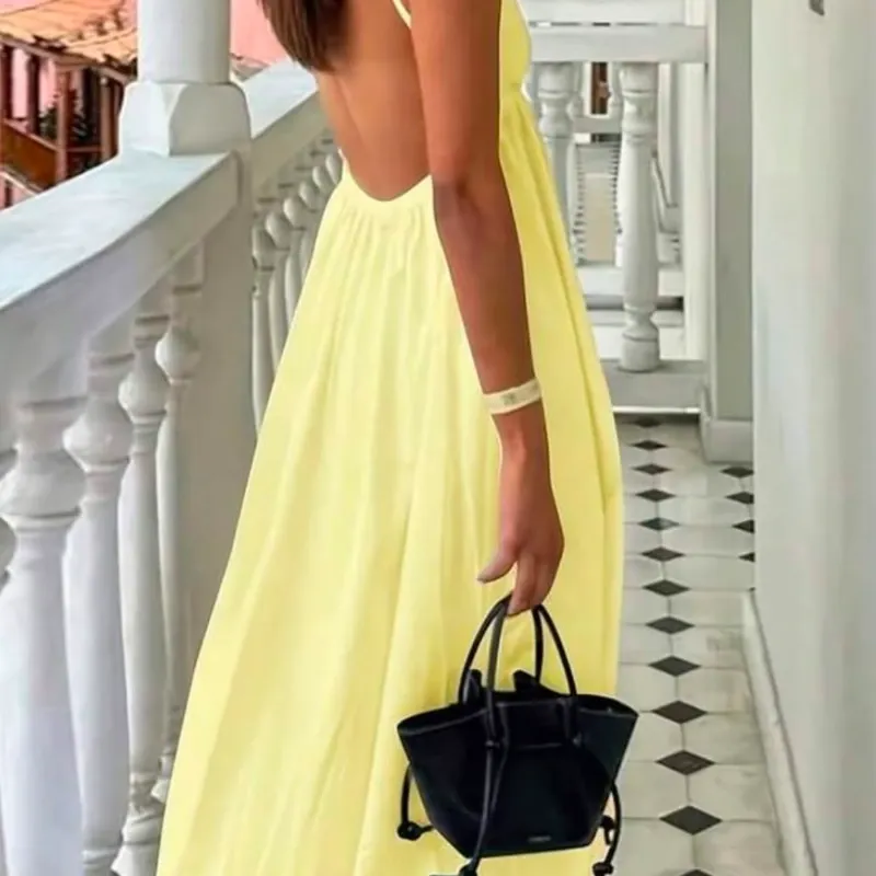 Vestido espalda afuera