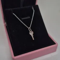 Llave