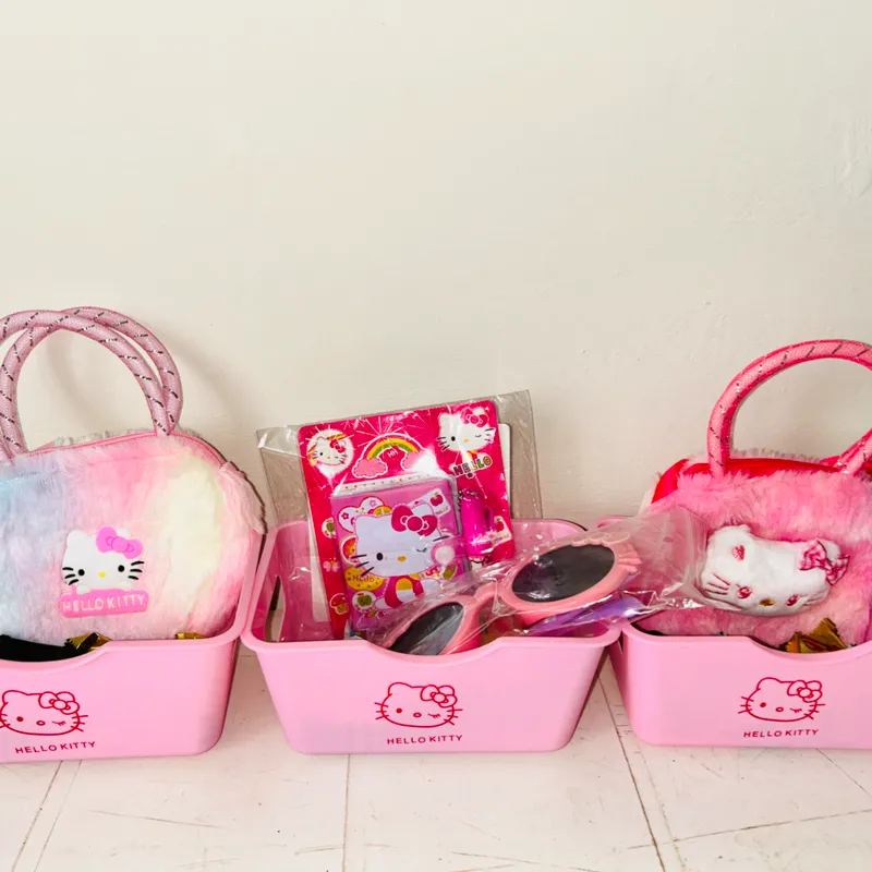 MINI SET HELLO KITTY!!