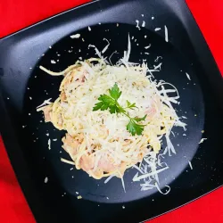 Espaguetis a la carbonara con Guanciale y Queso Pecorino