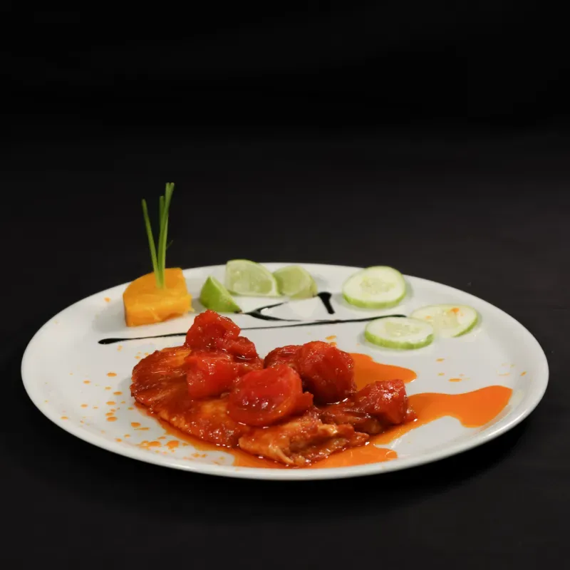 Filete de pescado al tomate