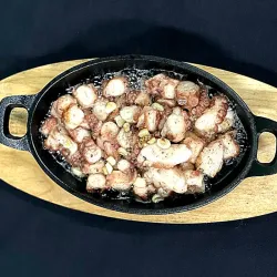 Pulpo al ajillo