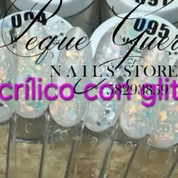 Acrílico con glitter 