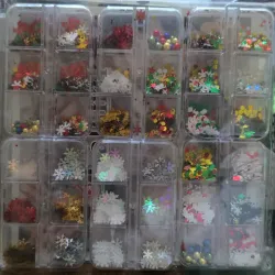 Cajita con acetatos navideños