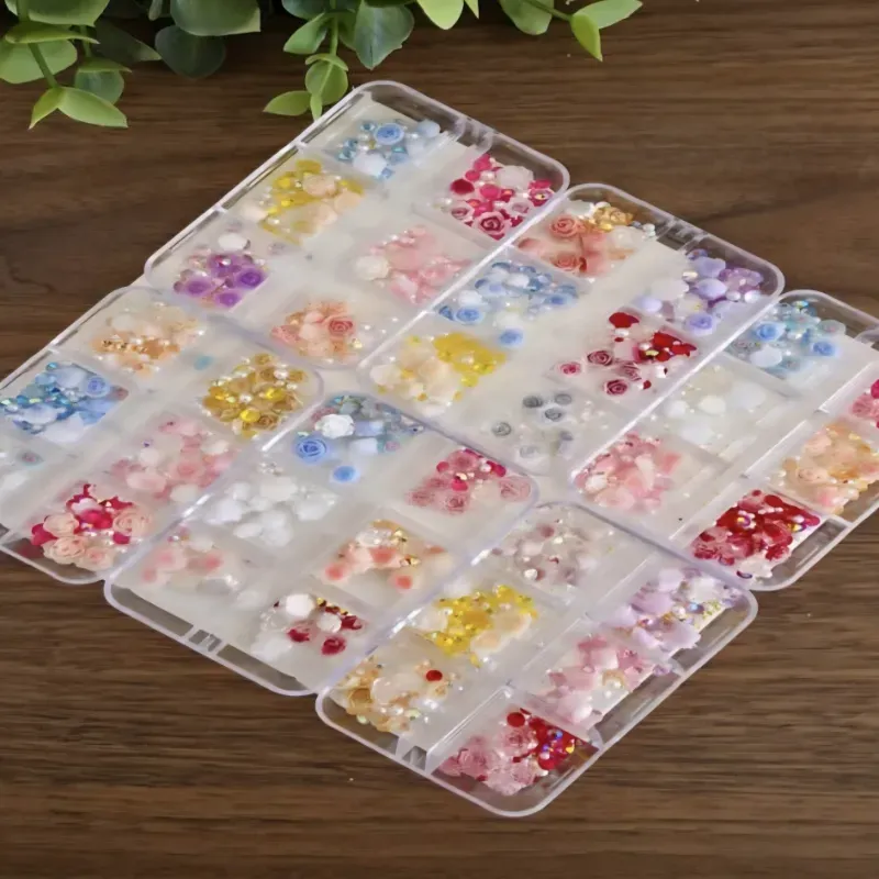 Cajitas de rosas a relieve surtidas