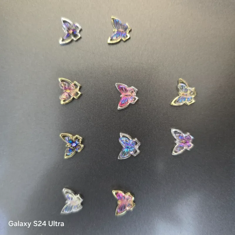 Decoración de mariposa aliación de acrílico y metal