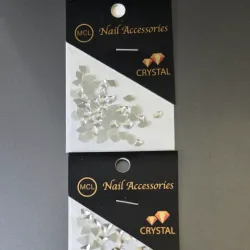 Piedras plateadas de cristal
