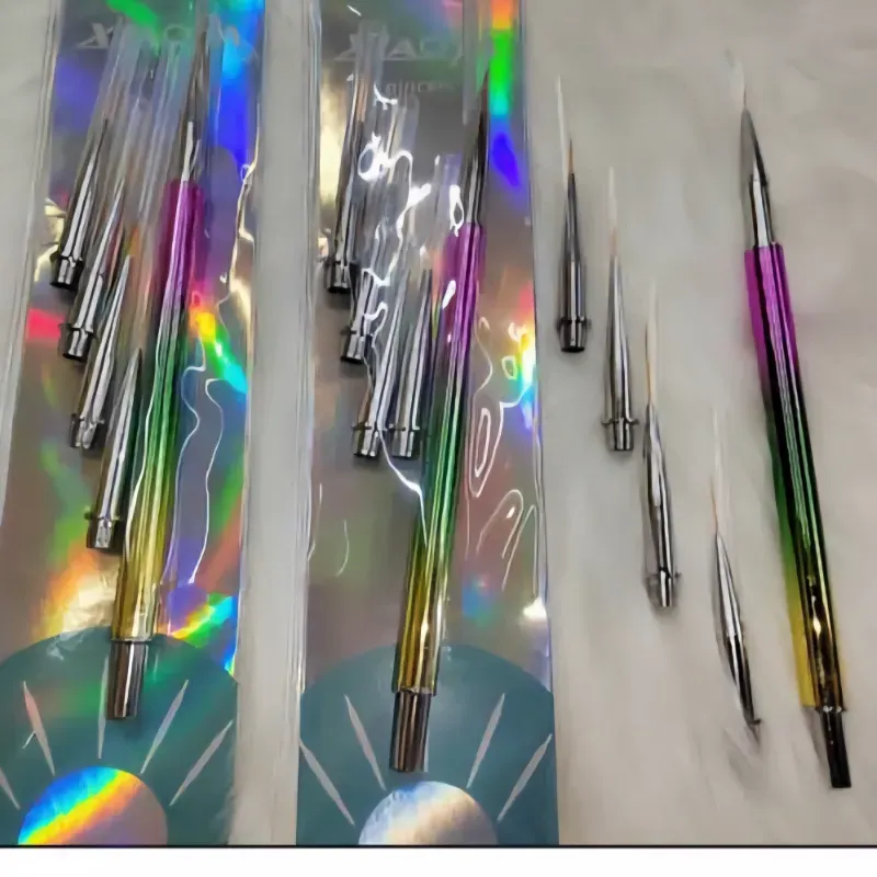 Pincel liner con 5 puntas