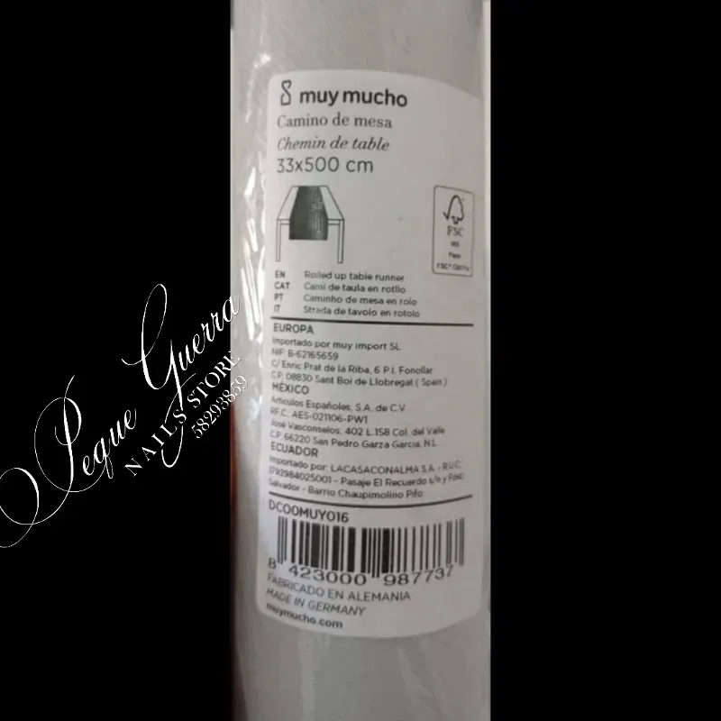 Rollo de papel útil para limpiar pincel. 5mts de largo x 30cm de alto