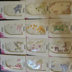 Rosas con perlas. Colores varios