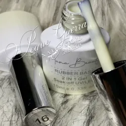 Rubber base lechosa Mana Beauty