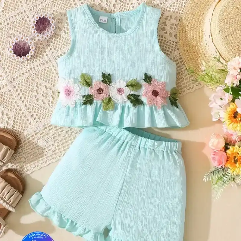 Blusa y short azul claro