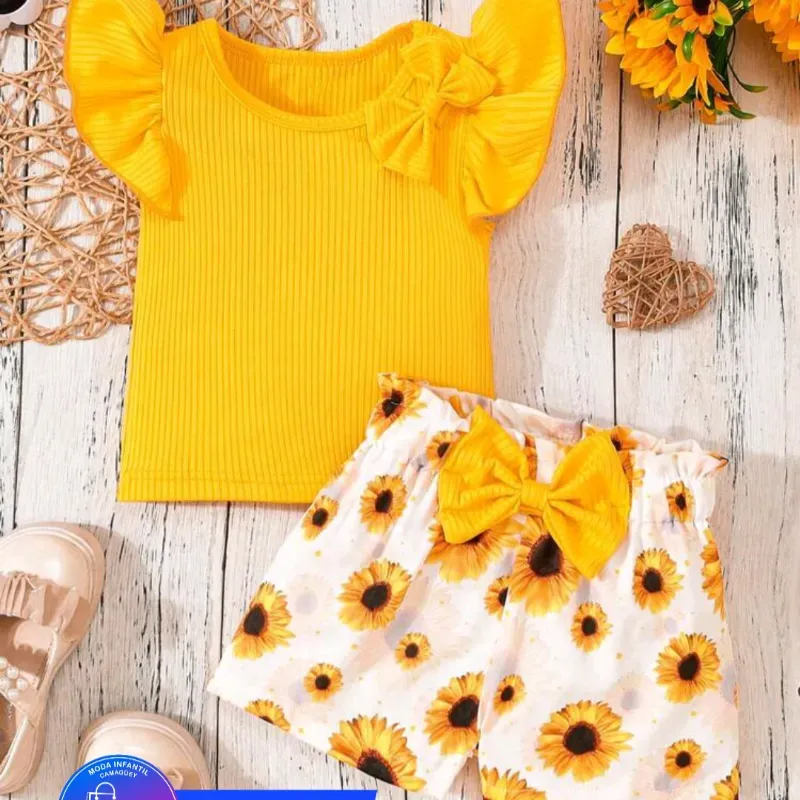 Conjunto amarillo con girasol