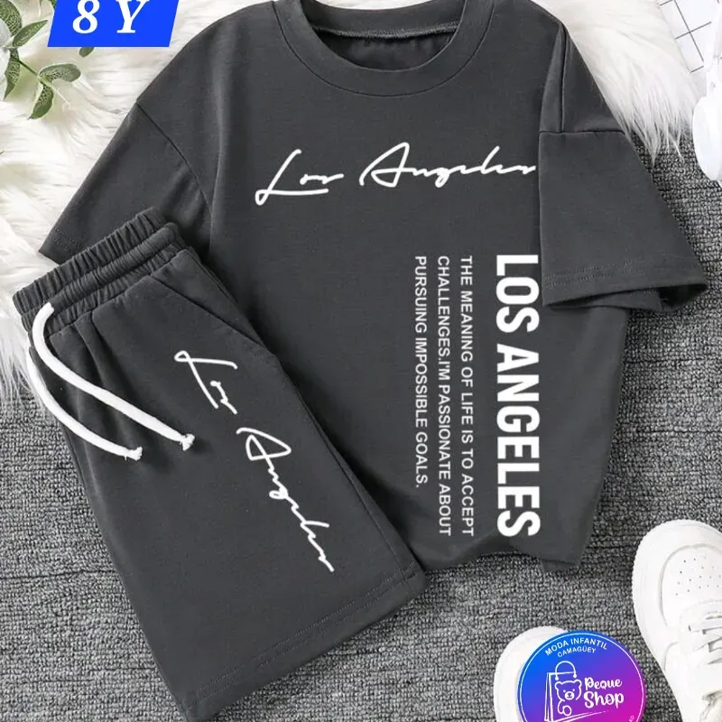 Conjunto gris oscuro