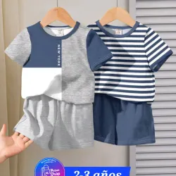 Pullover azul y gris, short gris