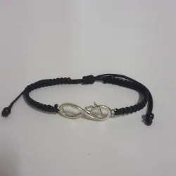 Pulsera con conector infinito y ritmo cardiaco