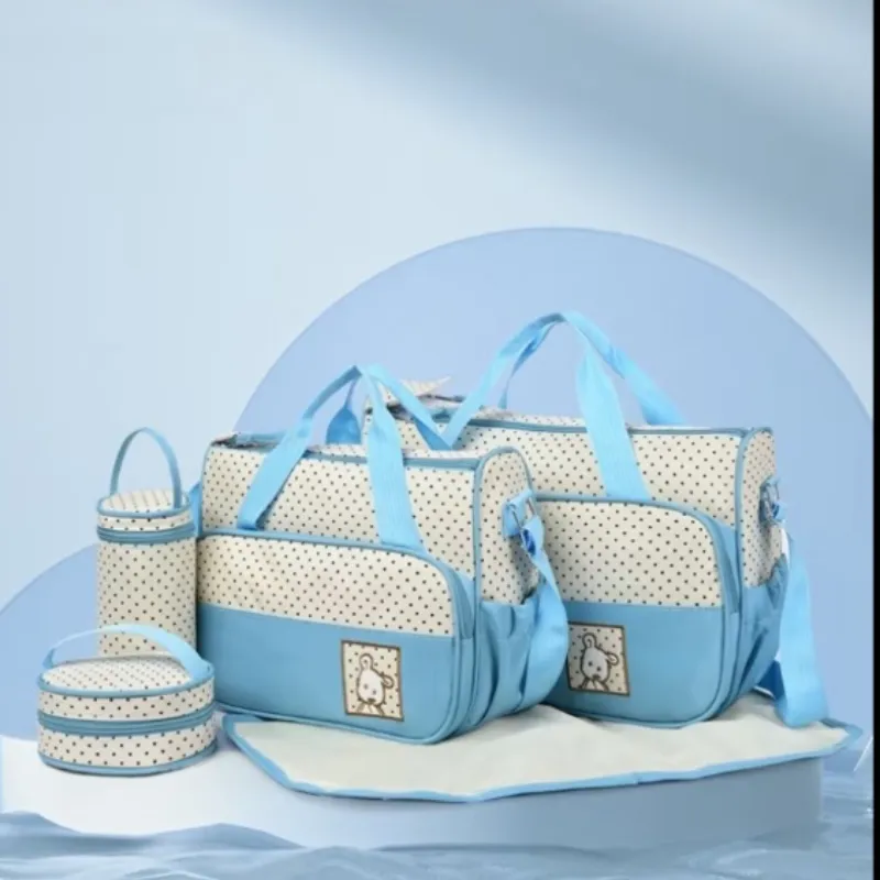 Bolso con cinco piezas