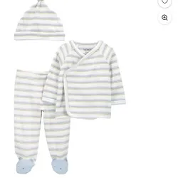Conjunto de tres piezas de niño recién