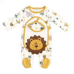 Mono enterizo con babero de niño