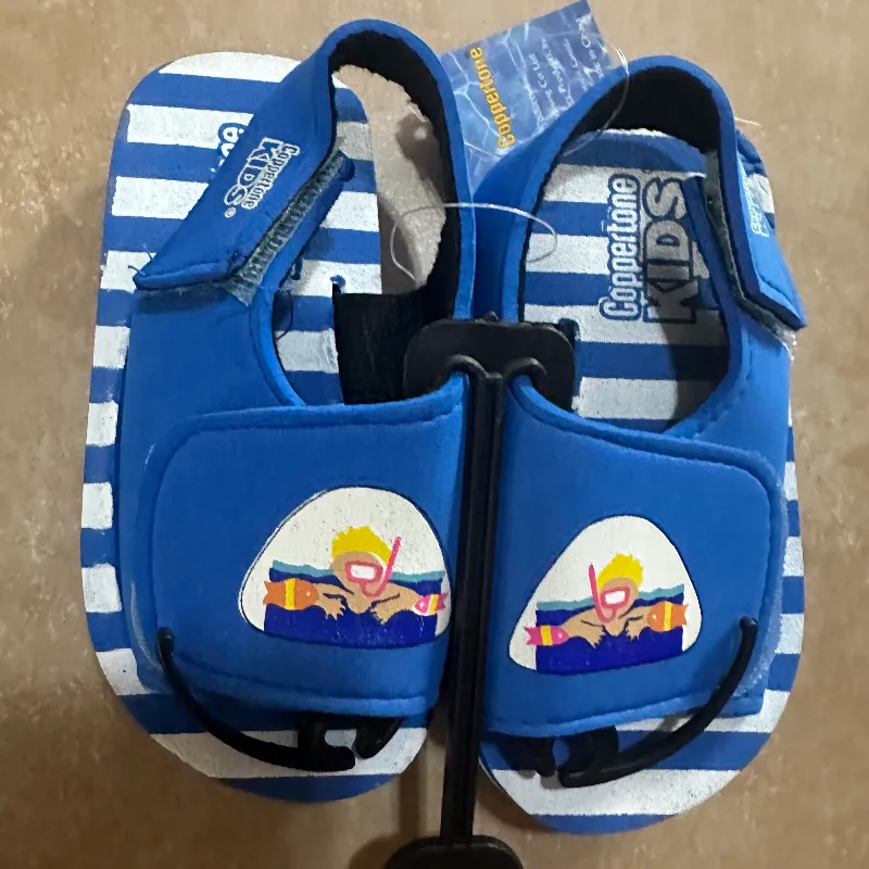 Sandalias de niñas y niños