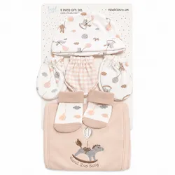 Set de 2 gorros,3 guantes,1 medias, y 2 Baberos