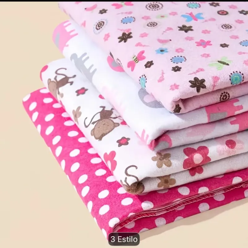 Set de 4 pañales de niñas