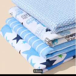 Set de cuatro pañales de niño