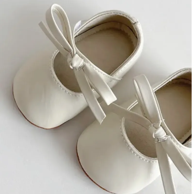 Zapatito de niña