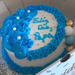 Kake de Crema de Chocolate Decorado 