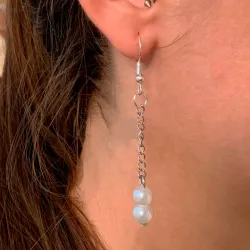 Arete con perlitas colgantes