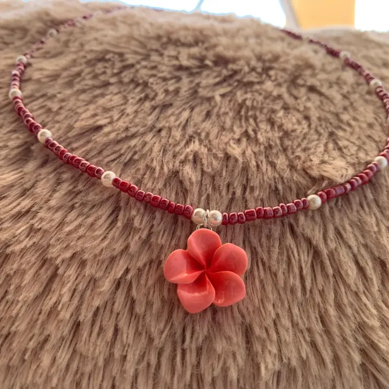 Collar con flor Hawaiana 2