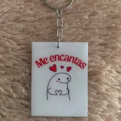 Llaveros encapsulados con cartulina