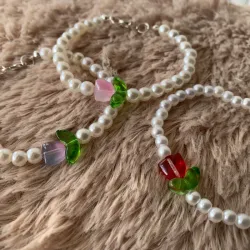 Pulsera de Perlas con Tulipan de cristal