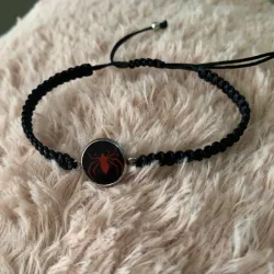 Pulseras con conector encapsulado