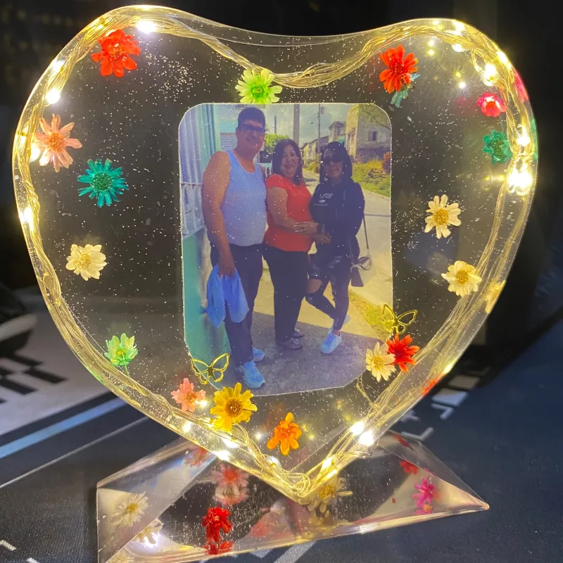 Corazon de resina epóxica con luces