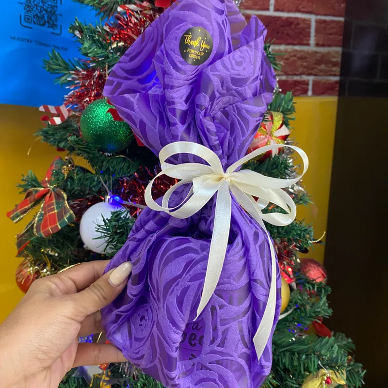 Envoltura de regalo con nailon y lazo 🎁 