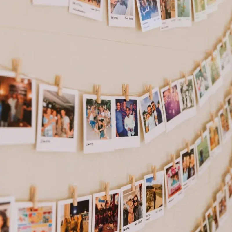 Tendedero de Polaroids
