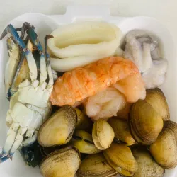Masa de langosta-aros de calamar-jaiba-mejillon y almeja--(1.50lb)