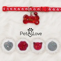 Collar pequeño rojo con chapilla personalizada
