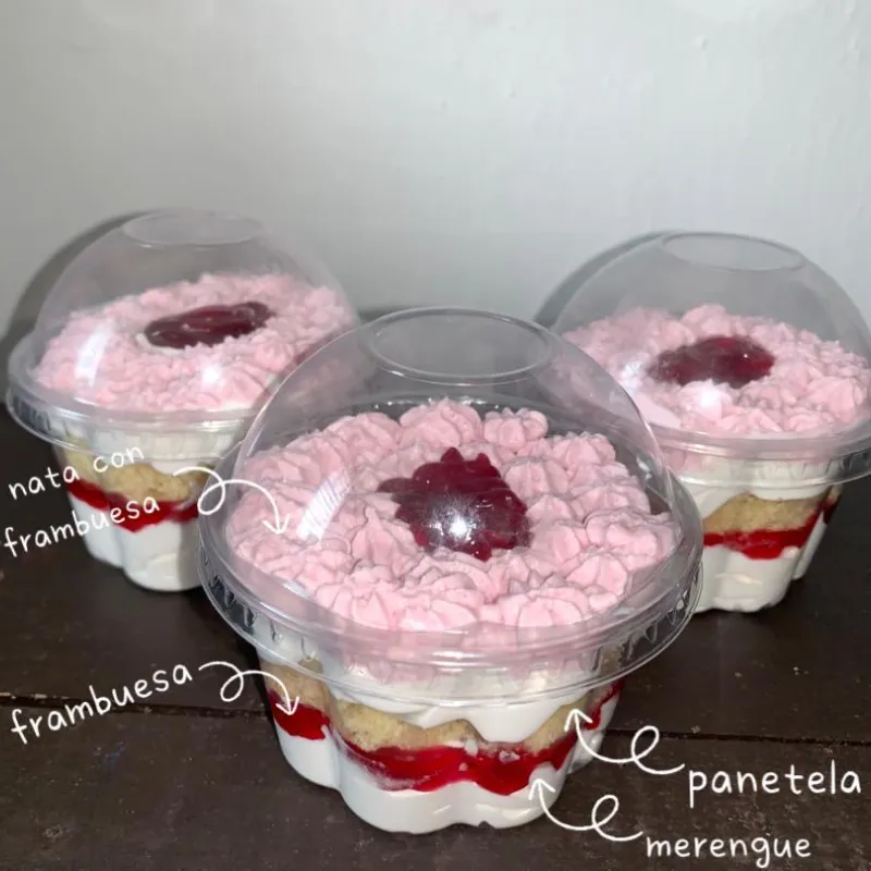 Vasito Domo de Cake con Toppings